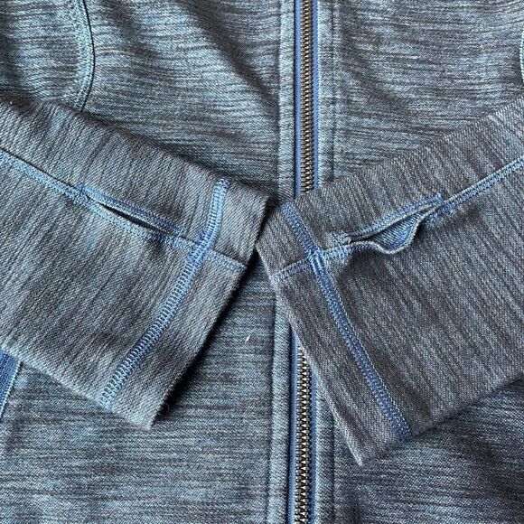 Lululemon Forme Jacket Reversible Slub Denim Limitless Blue / Black - Size: 10 - Picture 11 of 12